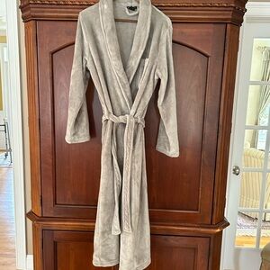 Cozy Gray Bathrobe - size L/XL